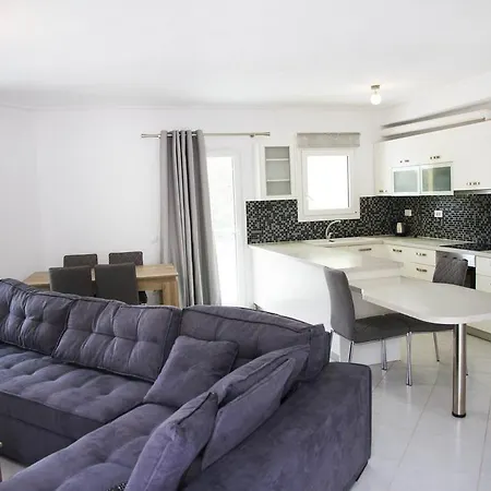 Iridanos Skiathos Chora