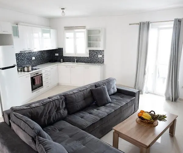 アパート Iridanos *