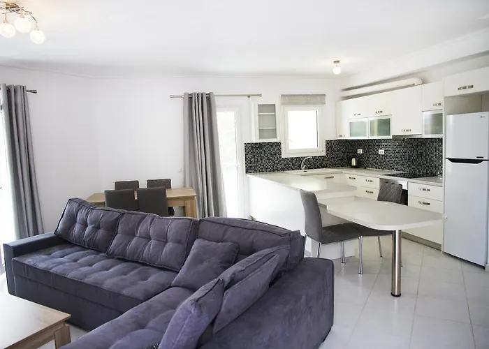 Iridanos スキアトスタウン