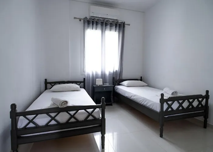 Iridanos 스키아토스 타운