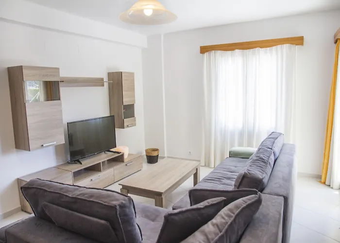 Iridanos 스키아토스 타운